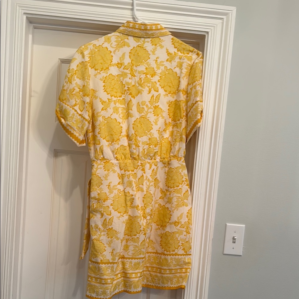 Yellow Floral Tie-Waist Shirt Dress - Picture 4 of 4